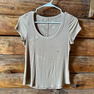 American Eagle Scoopneck Tee